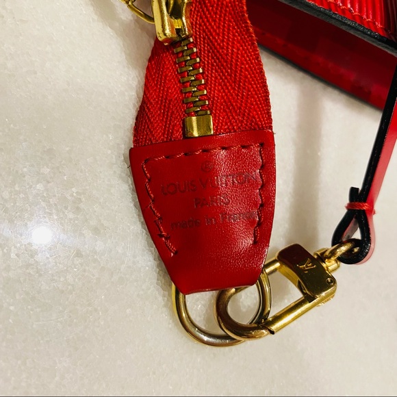 Louis Vuitton Epi Pochette - Picture 6 of 6
